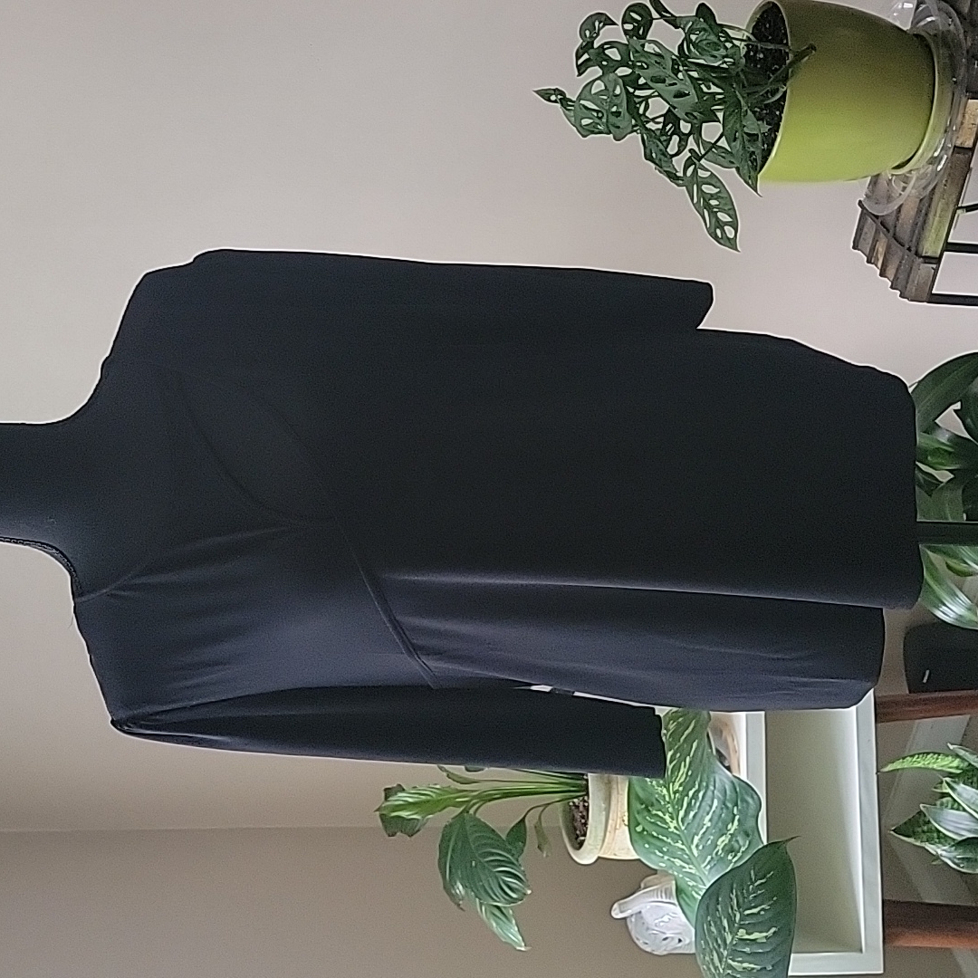 Black Notation Top